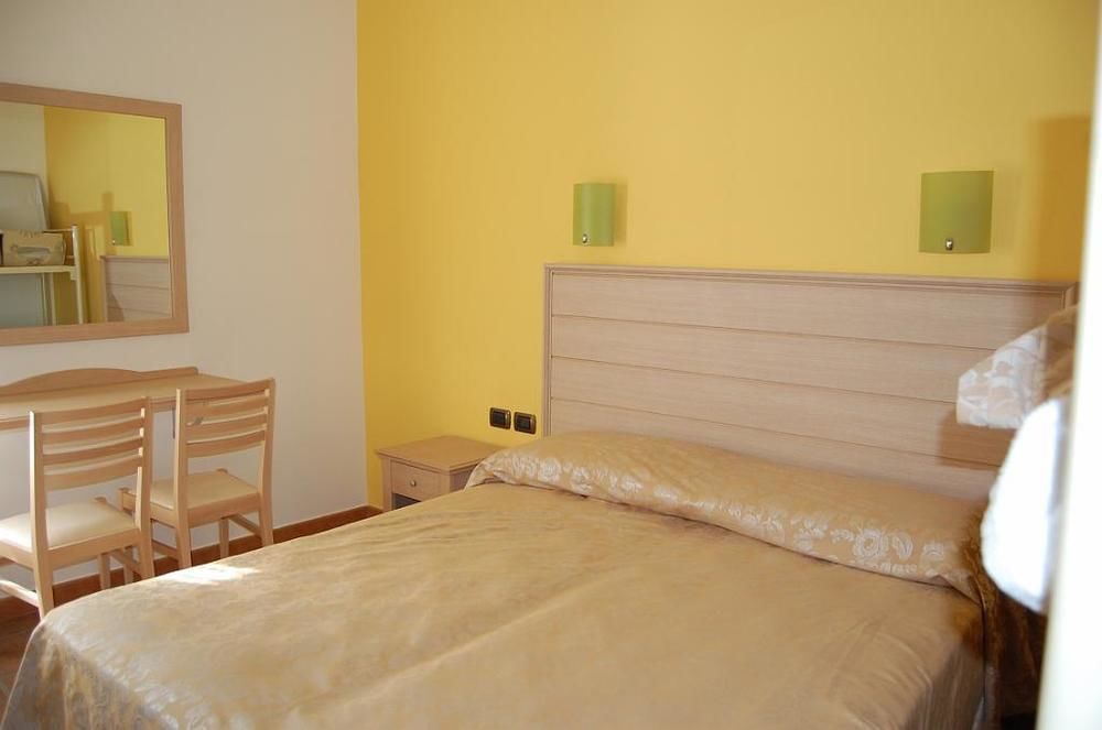 Agriturismo Parra Santa Lucia del Mela Eksteriør billede