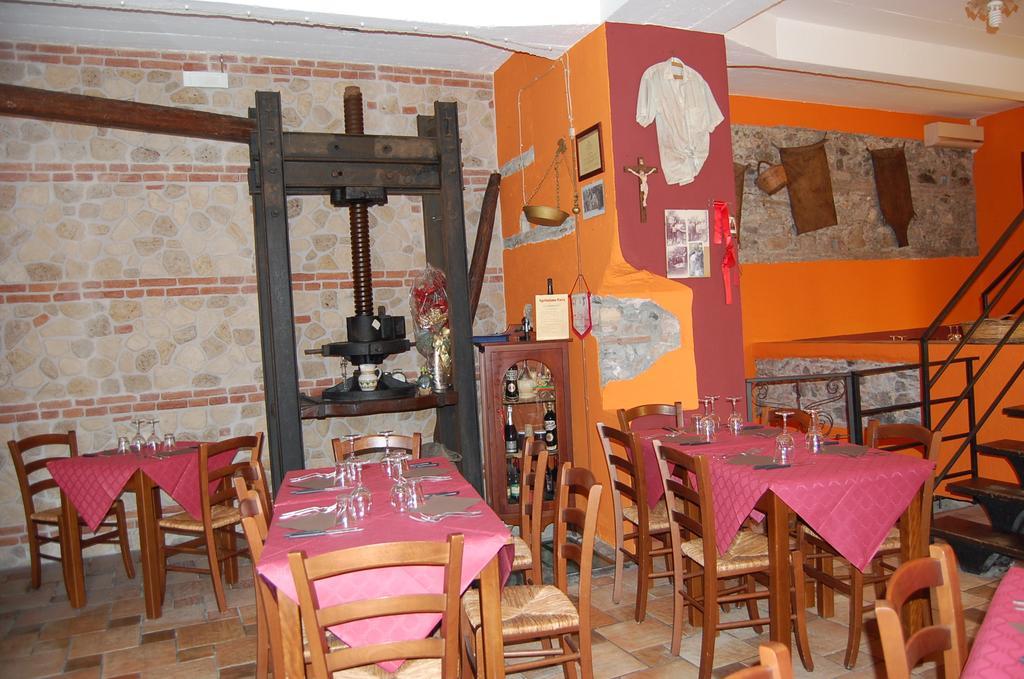 Agriturismo Parra Santa Lucia del Mela Eksteriør billede