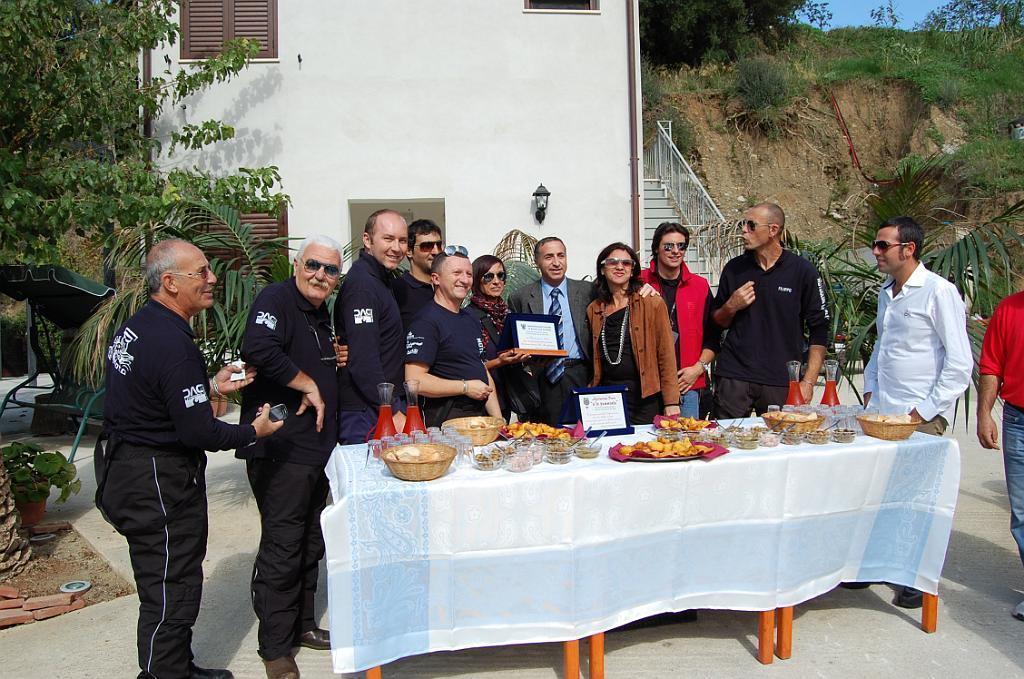 Agriturismo Parra Santa Lucia del Mela Eksteriør billede