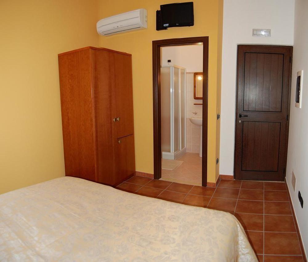 Agriturismo Parra Santa Lucia del Mela Eksteriør billede