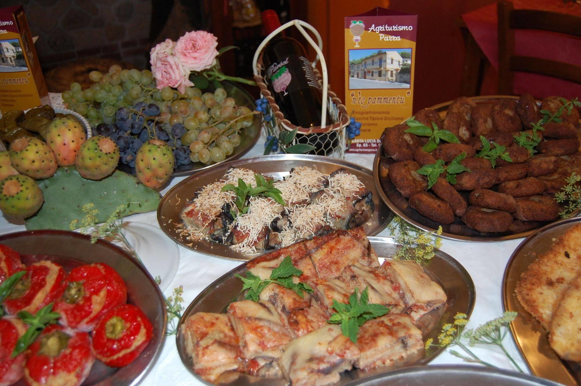 Agriturismo Parra Santa Lucia del Mela Eksteriør billede