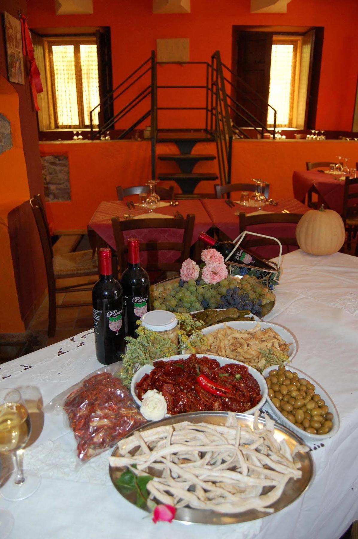 Agriturismo Parra Santa Lucia del Mela Eksteriør billede