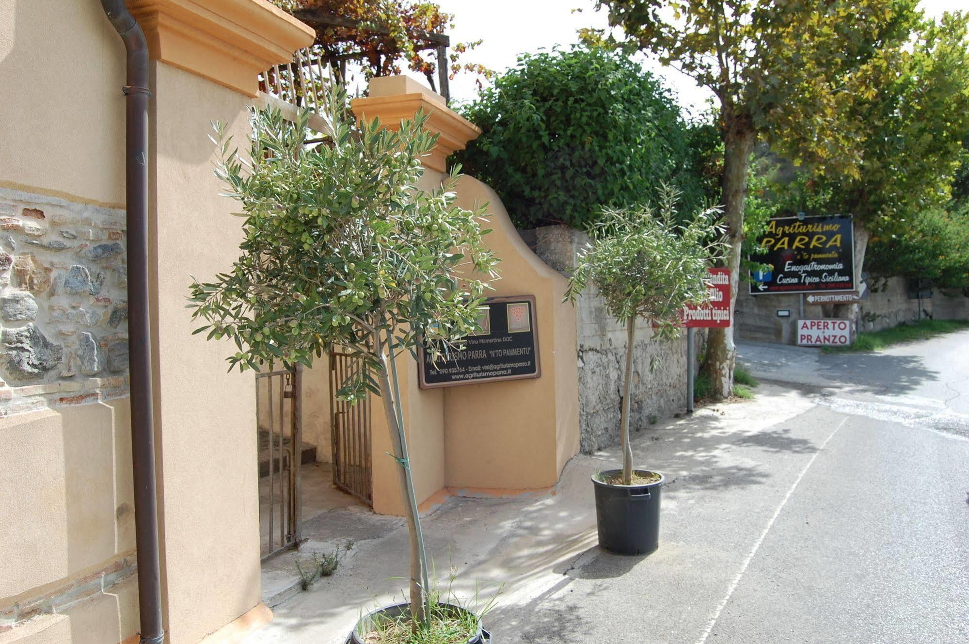 Agriturismo Parra Santa Lucia del Mela Eksteriør billede