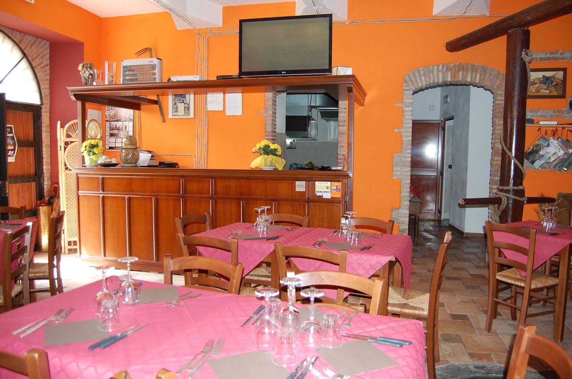 Agriturismo Parra Santa Lucia del Mela Eksteriør billede